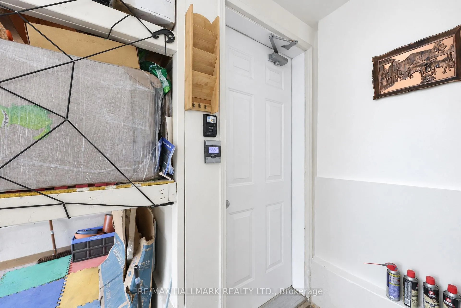 Photo 25 of 16 Braehead Drive, Richmond Hill, Jefferson — HOMEH
