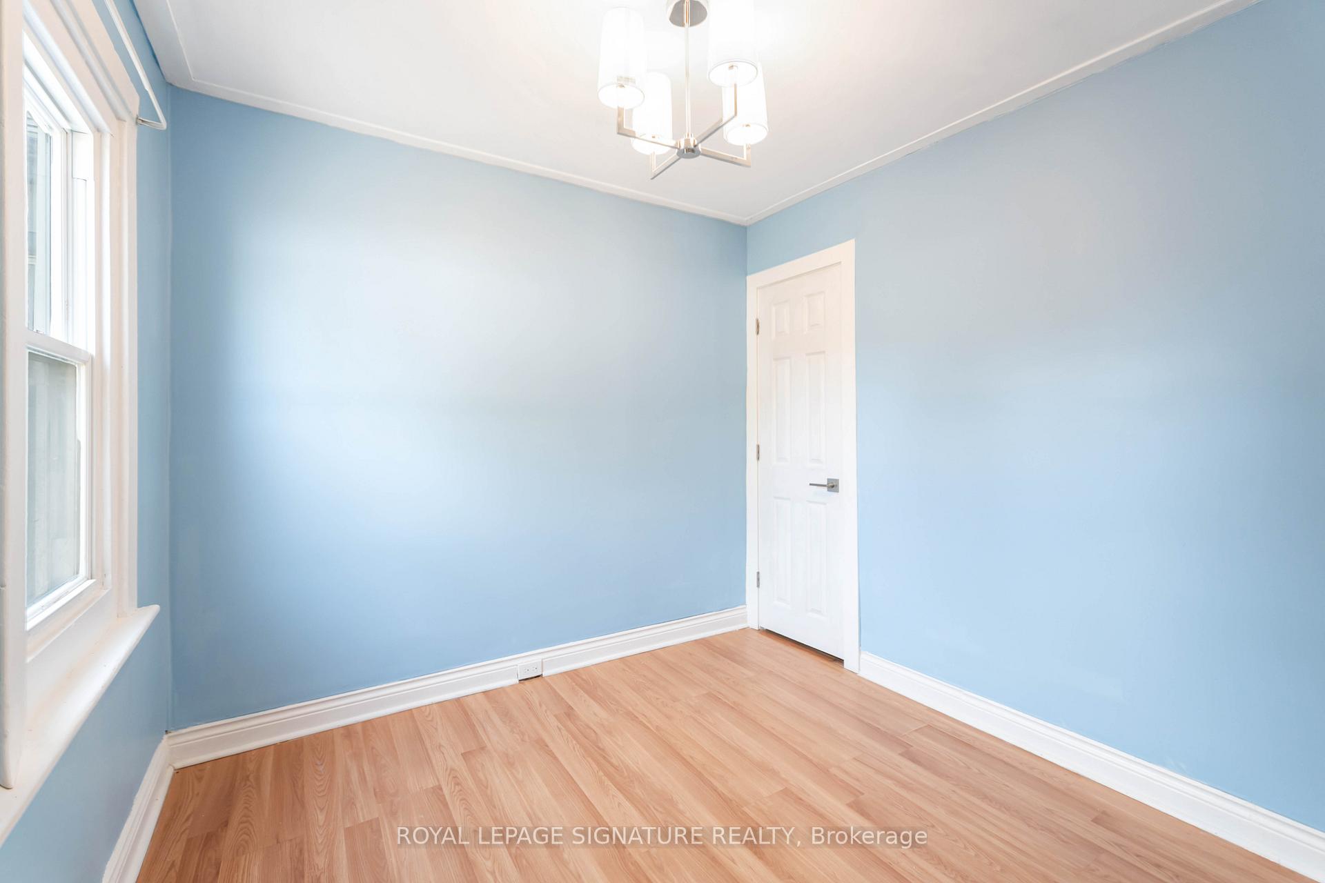 Photo 19 of 84 Frederick Avenue, Hamilton, Crown Point — HOMEH