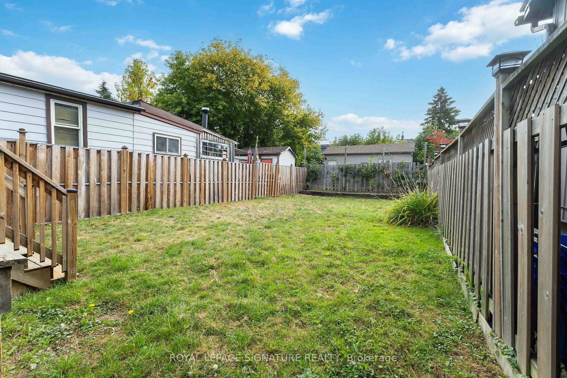 Photo 24 of 84 Frederick Avenue, Hamilton, Crown Point — HOMEH
