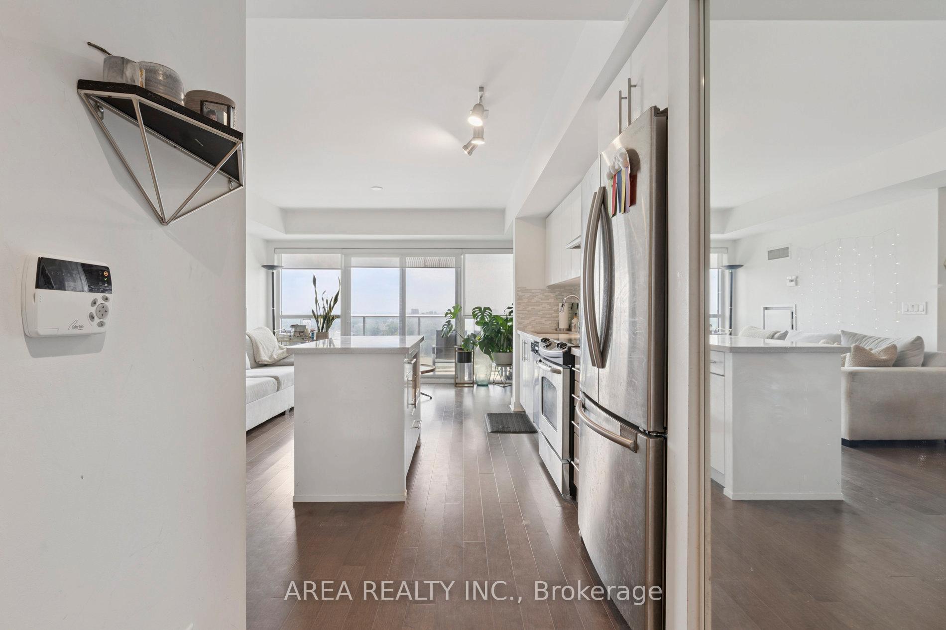 Photo 6 of Unit 1910, 58 Orchard View Boulevard, Toronto, Yonge-Eglinton — HOMEH