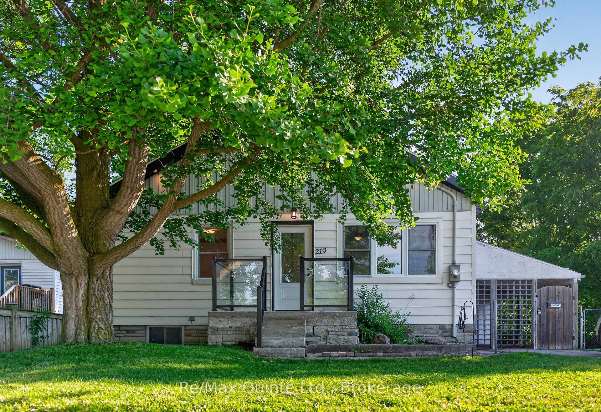 Photo of 219 Marmora Street