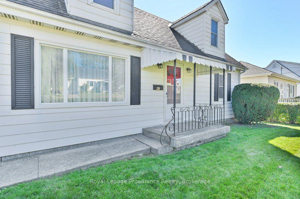 Photo 4 of 47 Bay Drive, Belleville, Belleville Ward — HOMEH