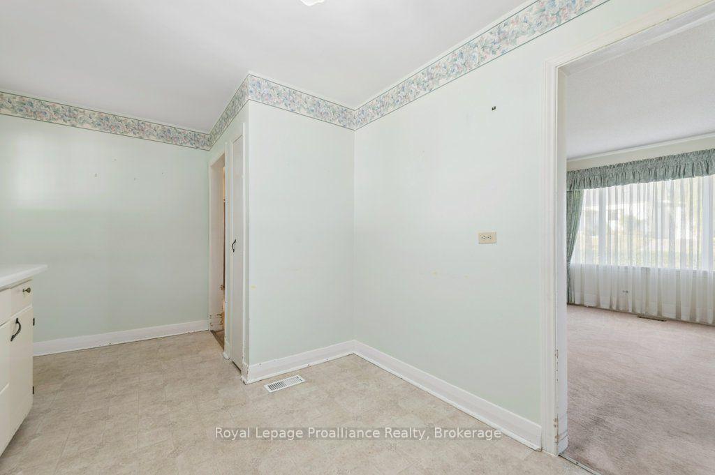 Photo 17 of 47 Bay Drive, Belleville, Belleville Ward — HOMEH