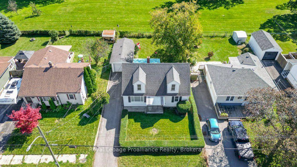 Photo 32 of 47 Bay Drive, Belleville, Belleville Ward — HOMEH