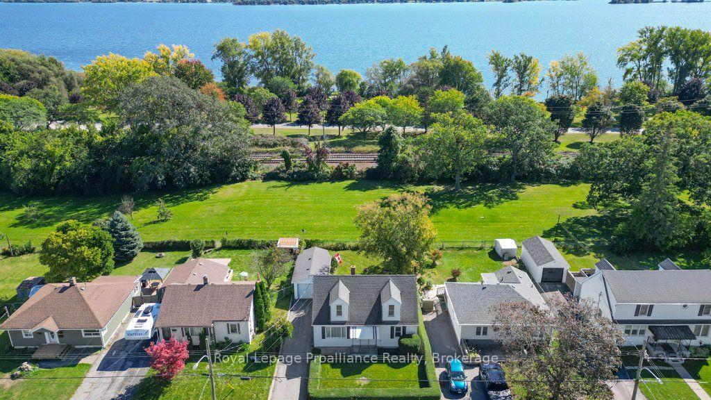 Photo 33 of 47 Bay Drive, Belleville, Belleville Ward — HOMEH