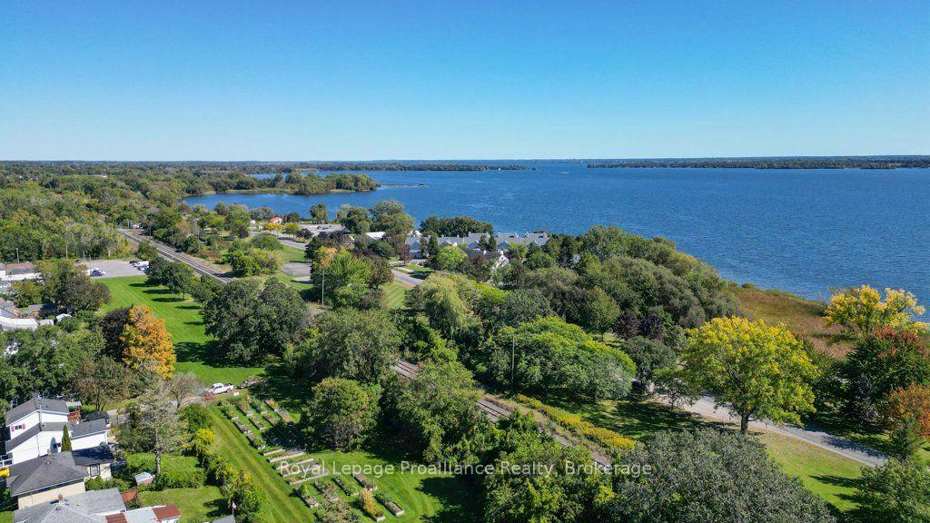 Photo 39 of 47 Bay Drive, Belleville, Belleville Ward — HOMEH