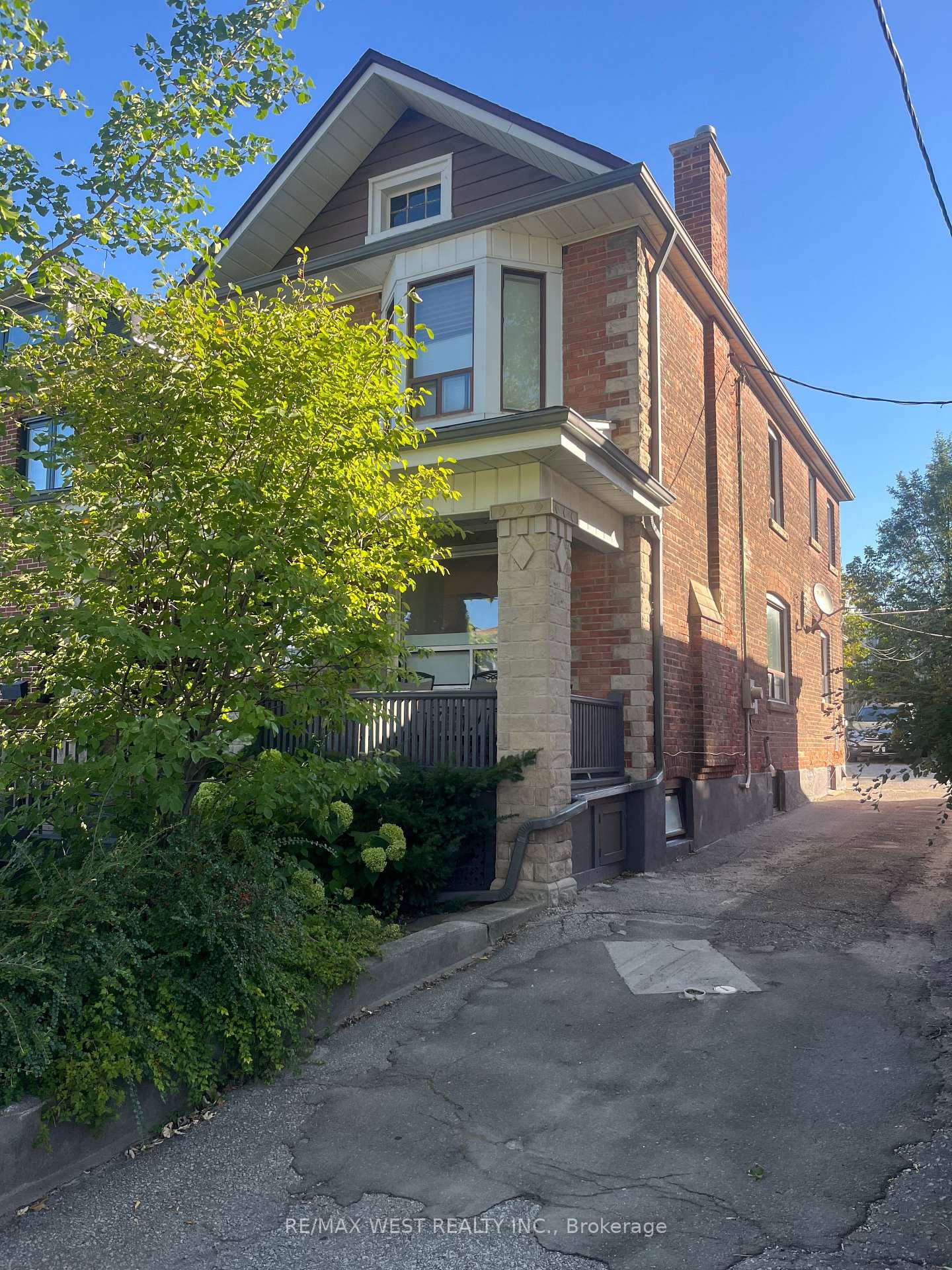 Photo 2 of Unit Basement, 7 Blandford Street, Toronto, Oakwood Village — HOMEH
