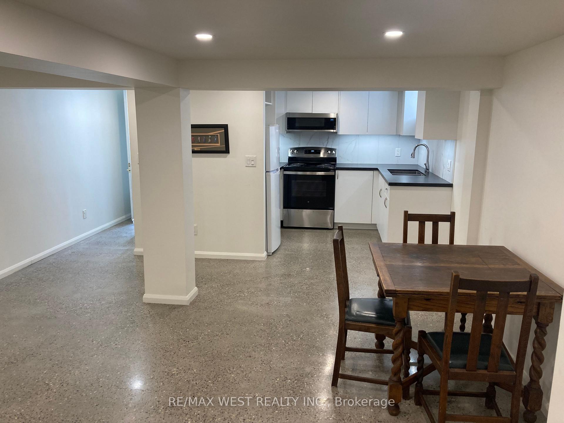 Photo 6 of Unit Basement, 7 Blandford Street, Toronto, Oakwood Village — HOMEH