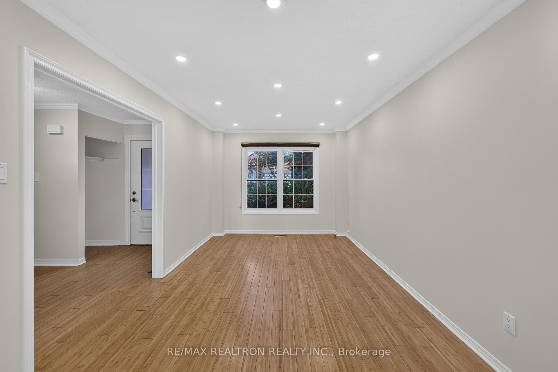 Photo 7 of 765 Stonepath Circle, Pickering, Amberlea — HOMEH