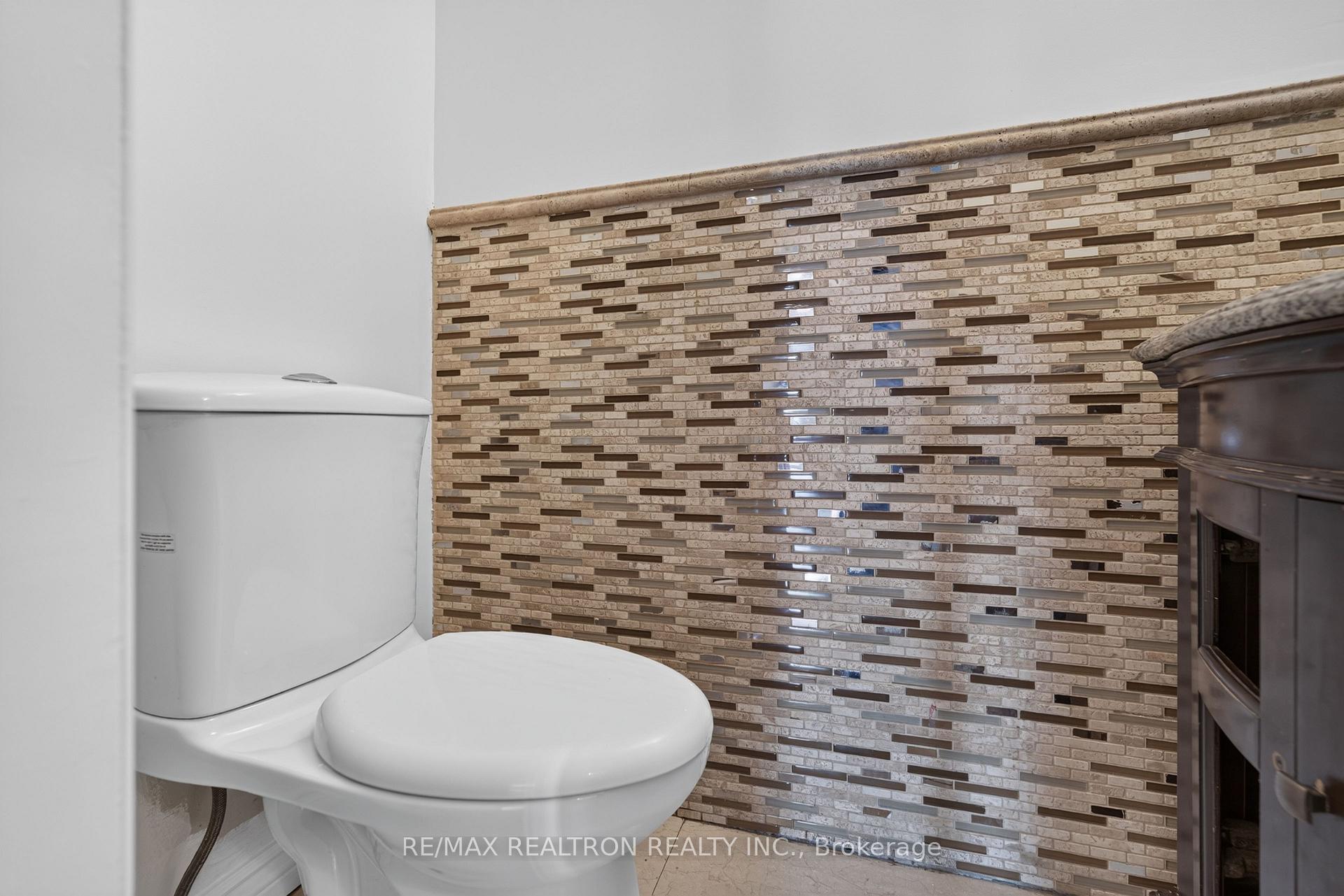 Photo 18 of 765 Stonepath Circle, Pickering, Amberlea — HOMEH