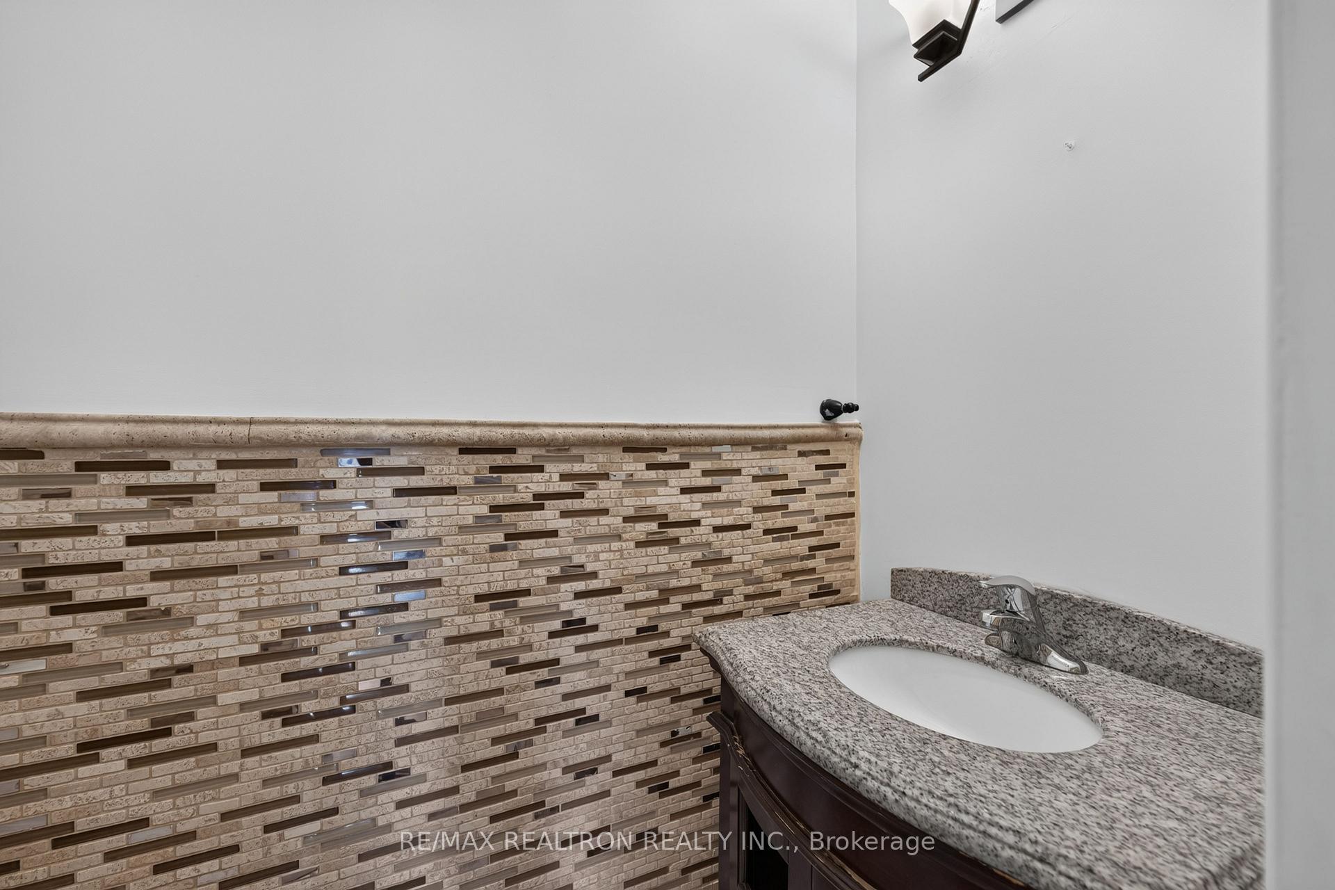 Photo 19 of 765 Stonepath Circle, Pickering, Amberlea — HOMEH