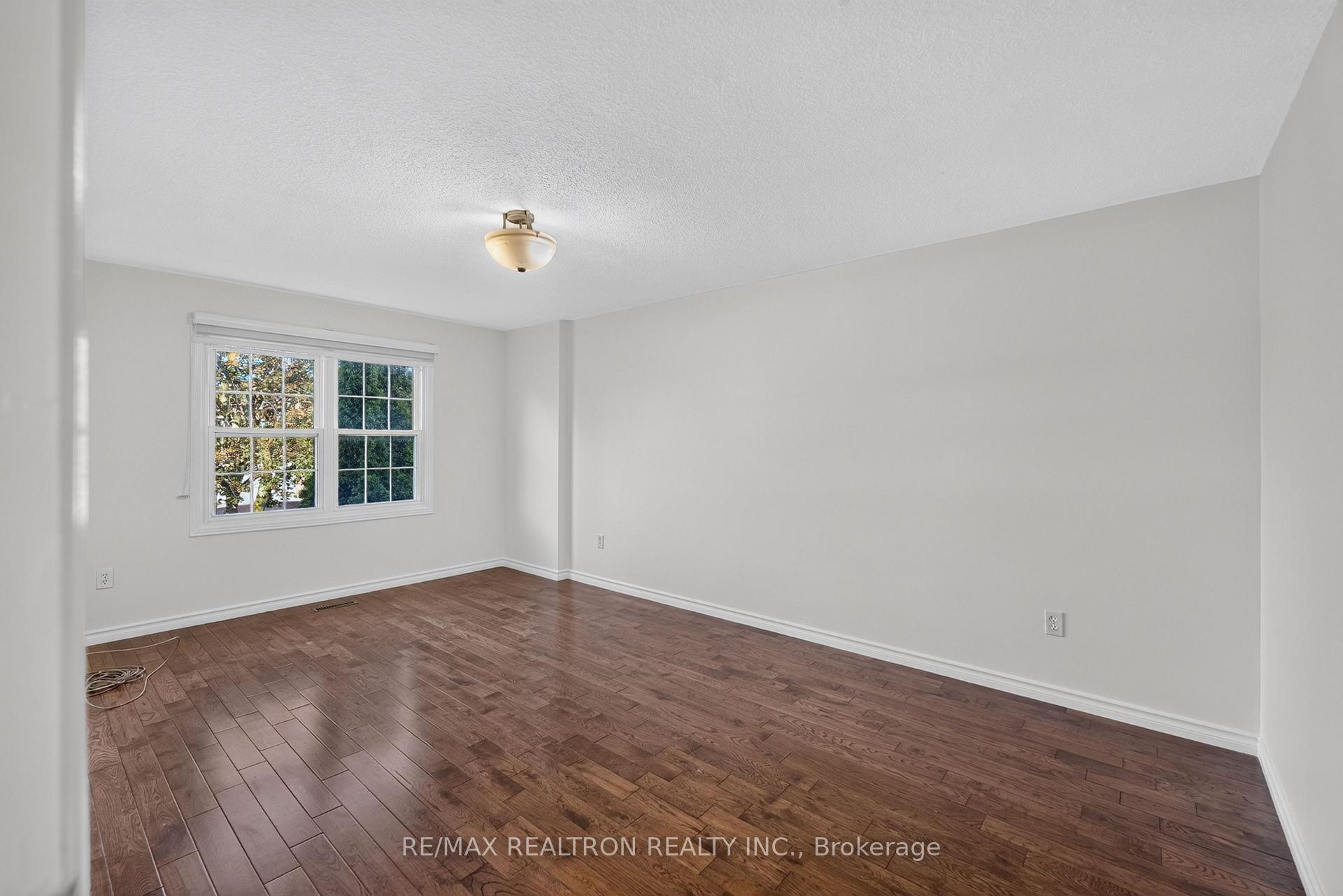 Photo 22 of 765 Stonepath Circle, Pickering, Amberlea — HOMEH