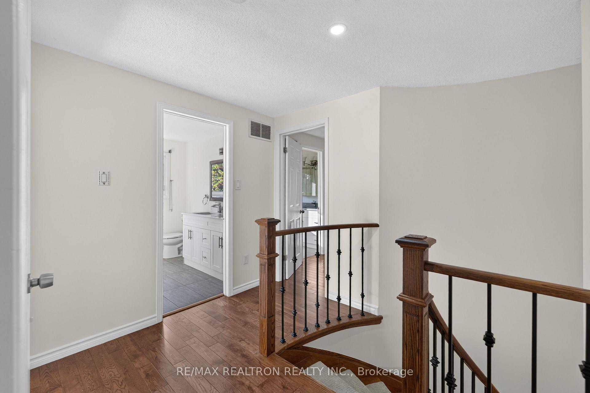 Photo 24 of 765 Stonepath Circle, Pickering, Amberlea — HOMEH