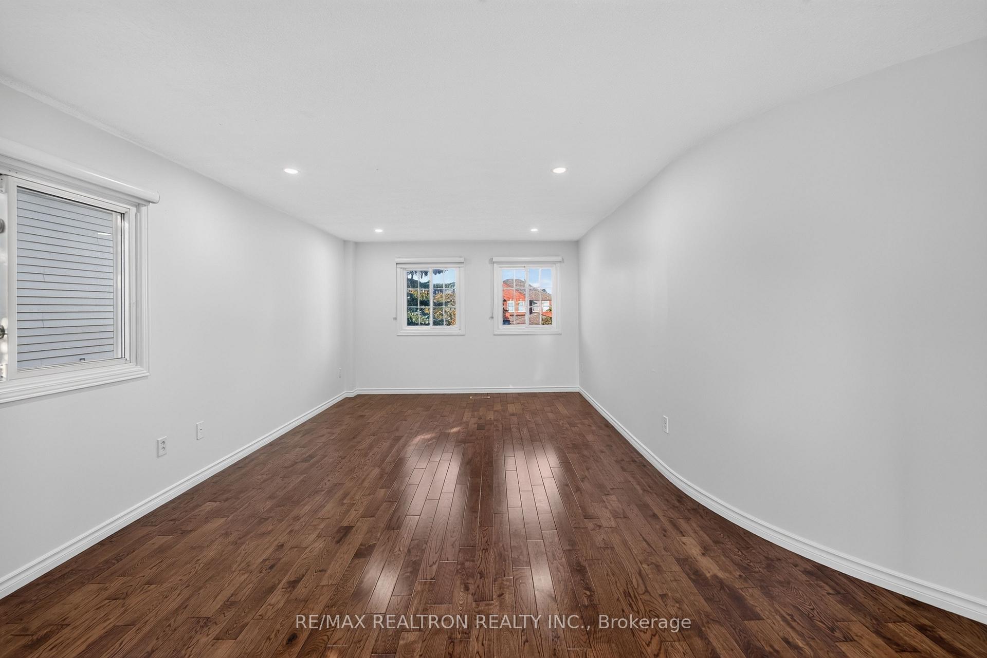 Photo 30 of 765 Stonepath Circle, Pickering, Amberlea — HOMEH
