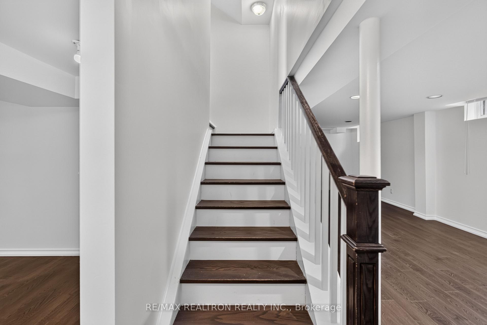 Photo 35 of 765 Stonepath Circle, Pickering, Amberlea — HOMEH