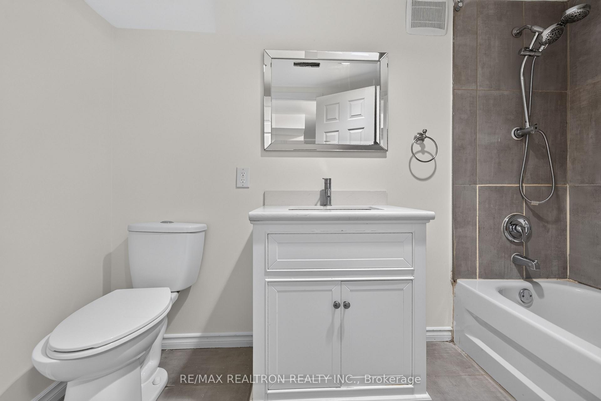 Photo 40 of 765 Stonepath Circle, Pickering, Amberlea — HOMEH