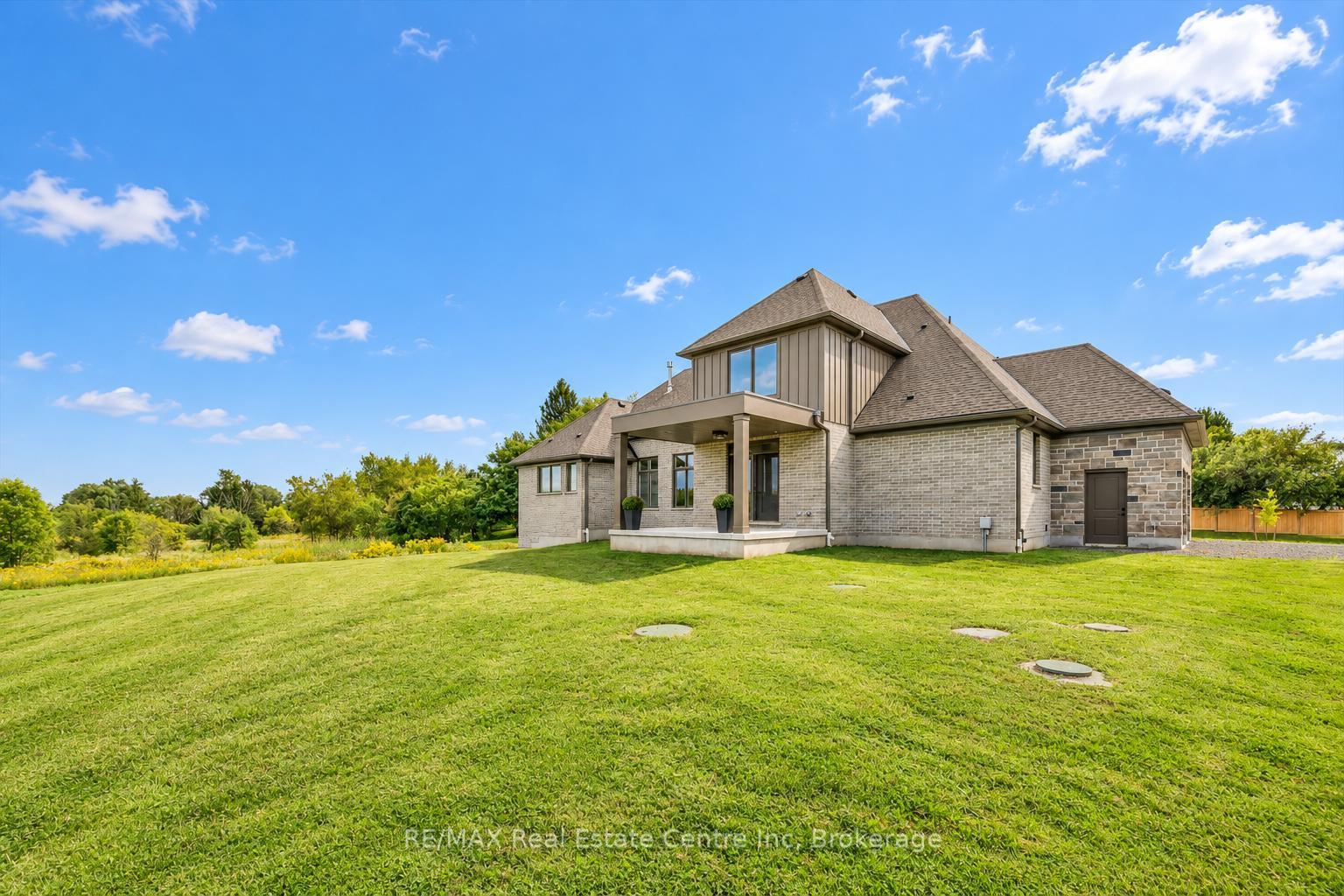 Photo 32 of 5 Prato Verde Lane, Hamilton, Rockton — HOMEH