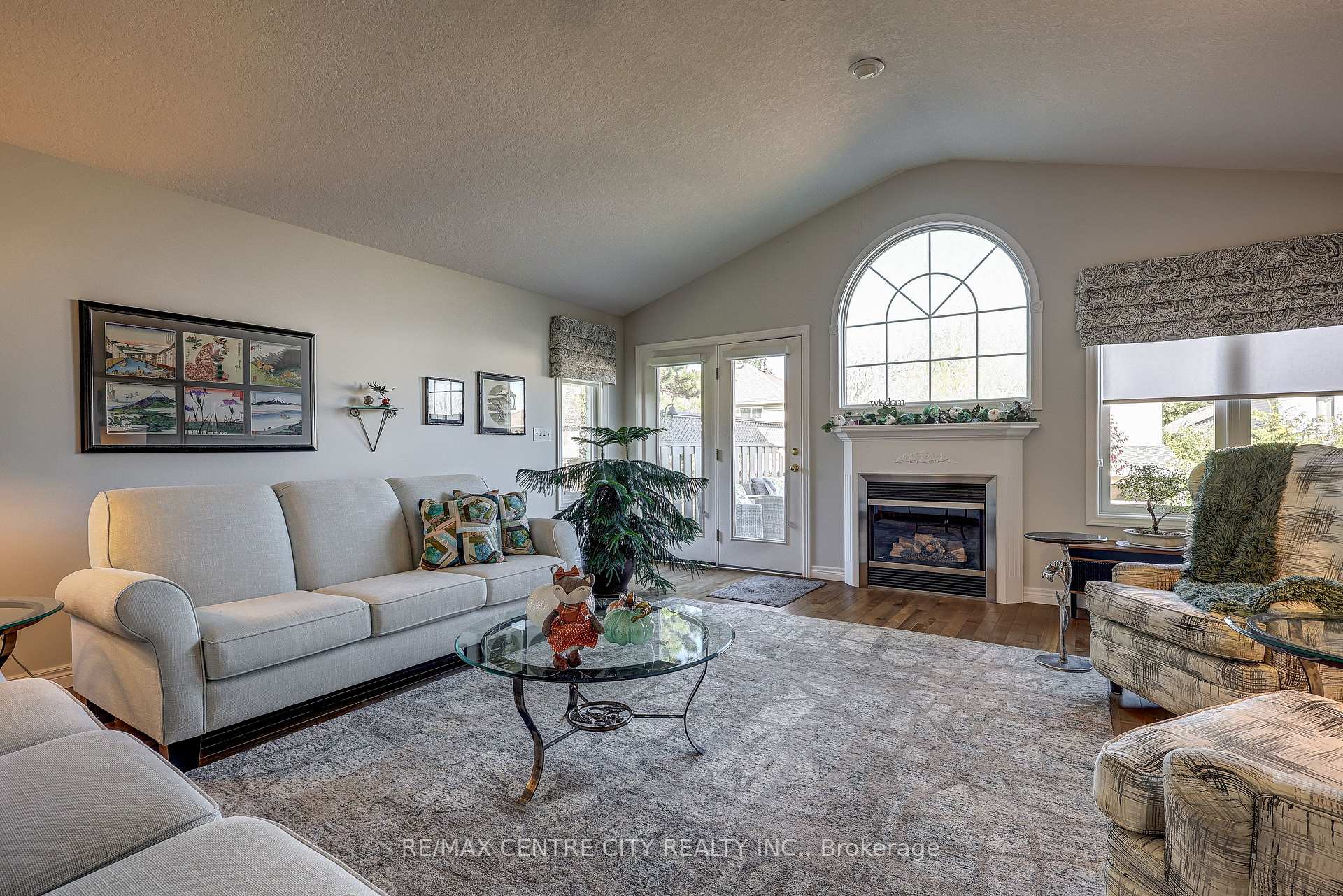 Photo 20 of Unit 8, 20 Windemere Place, St. Thomas — HOMEH