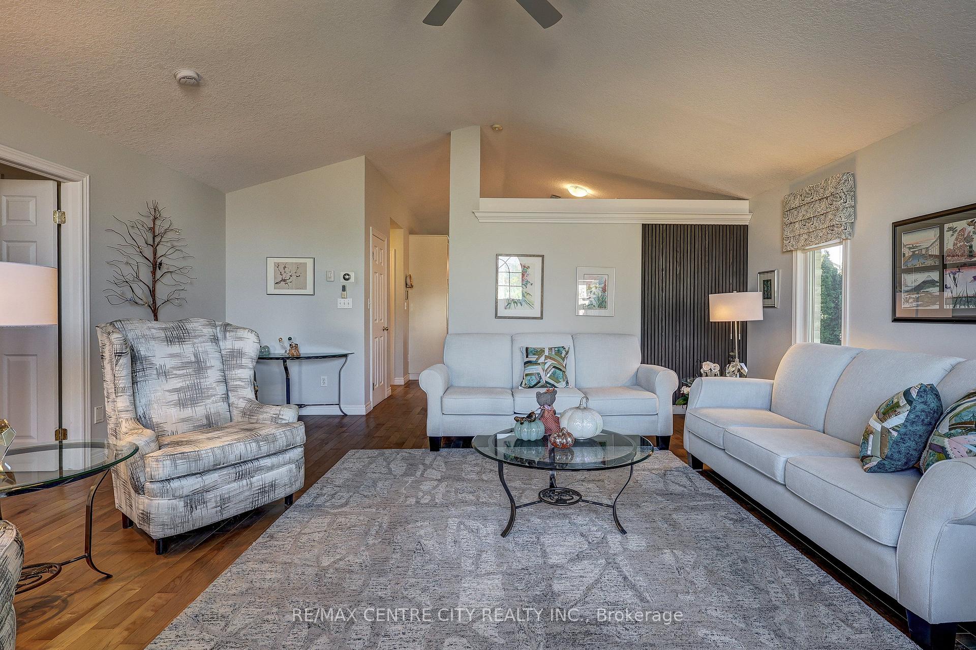 Photo 24 of Unit 8, 20 Windemere Place, St. Thomas — HOMEH