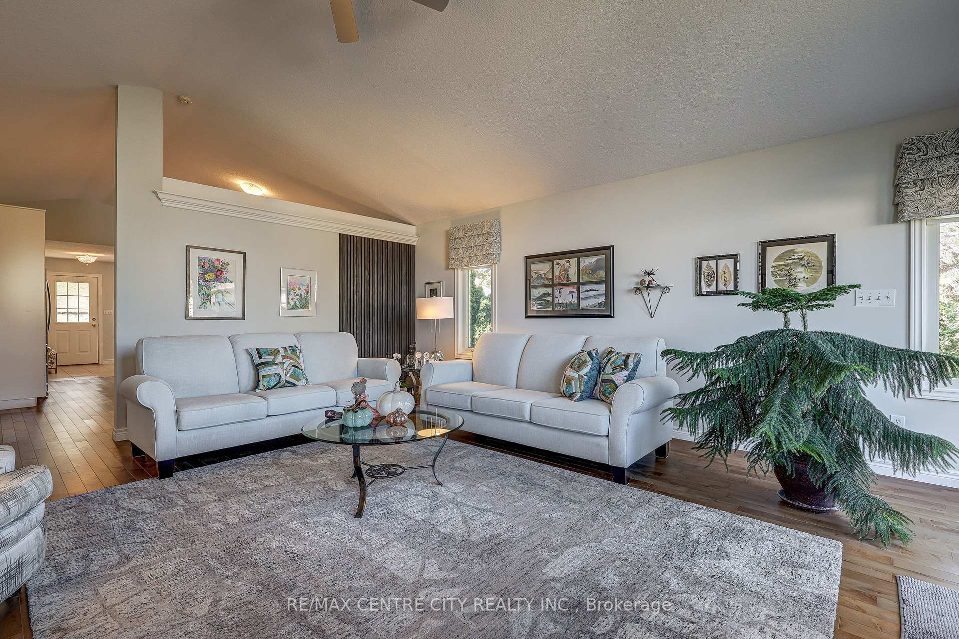 Photo 25 of Unit 8, 20 Windemere Place, St. Thomas — HOMEH