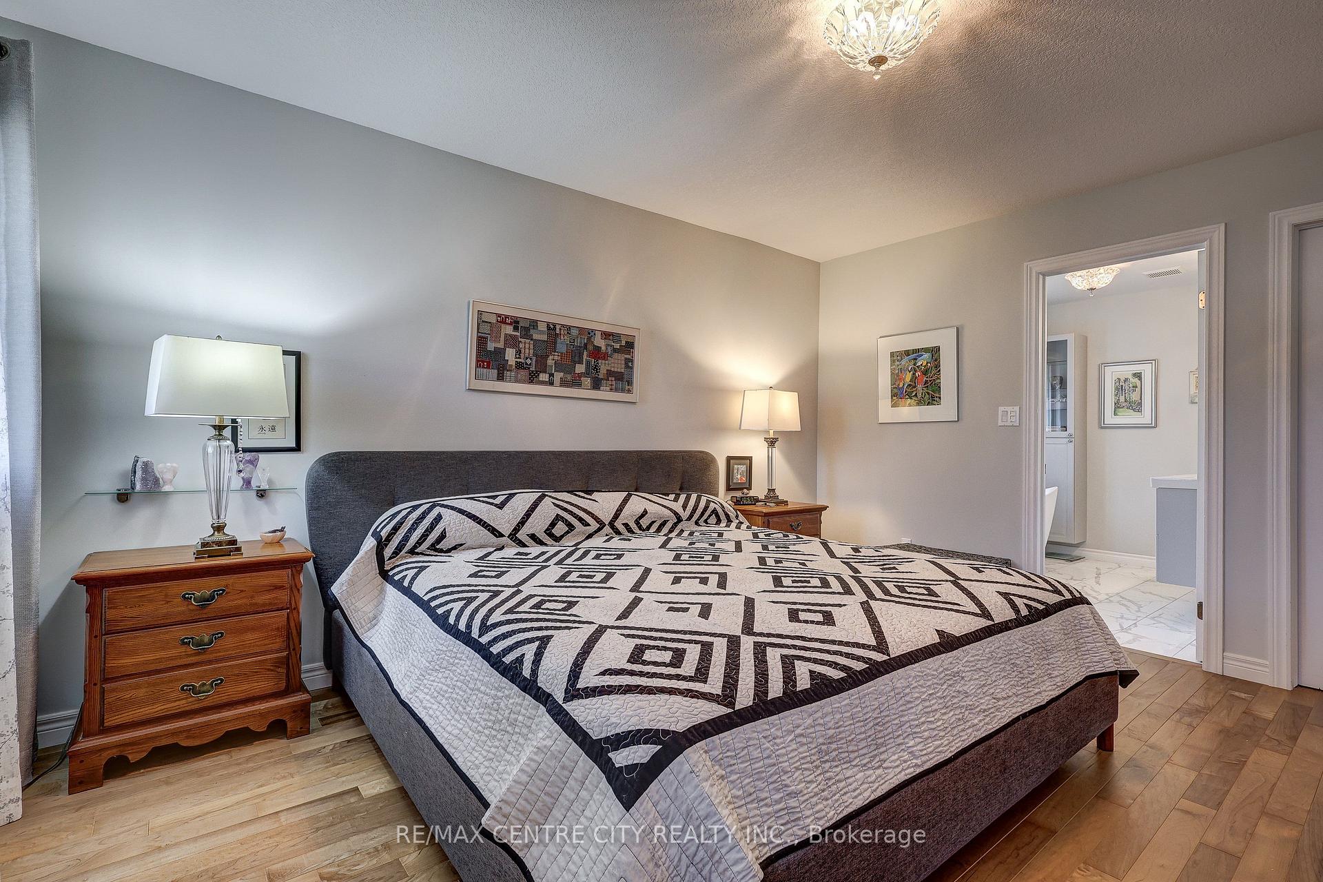 Photo 28 of Unit 8, 20 Windemere Place, St. Thomas — HOMEH