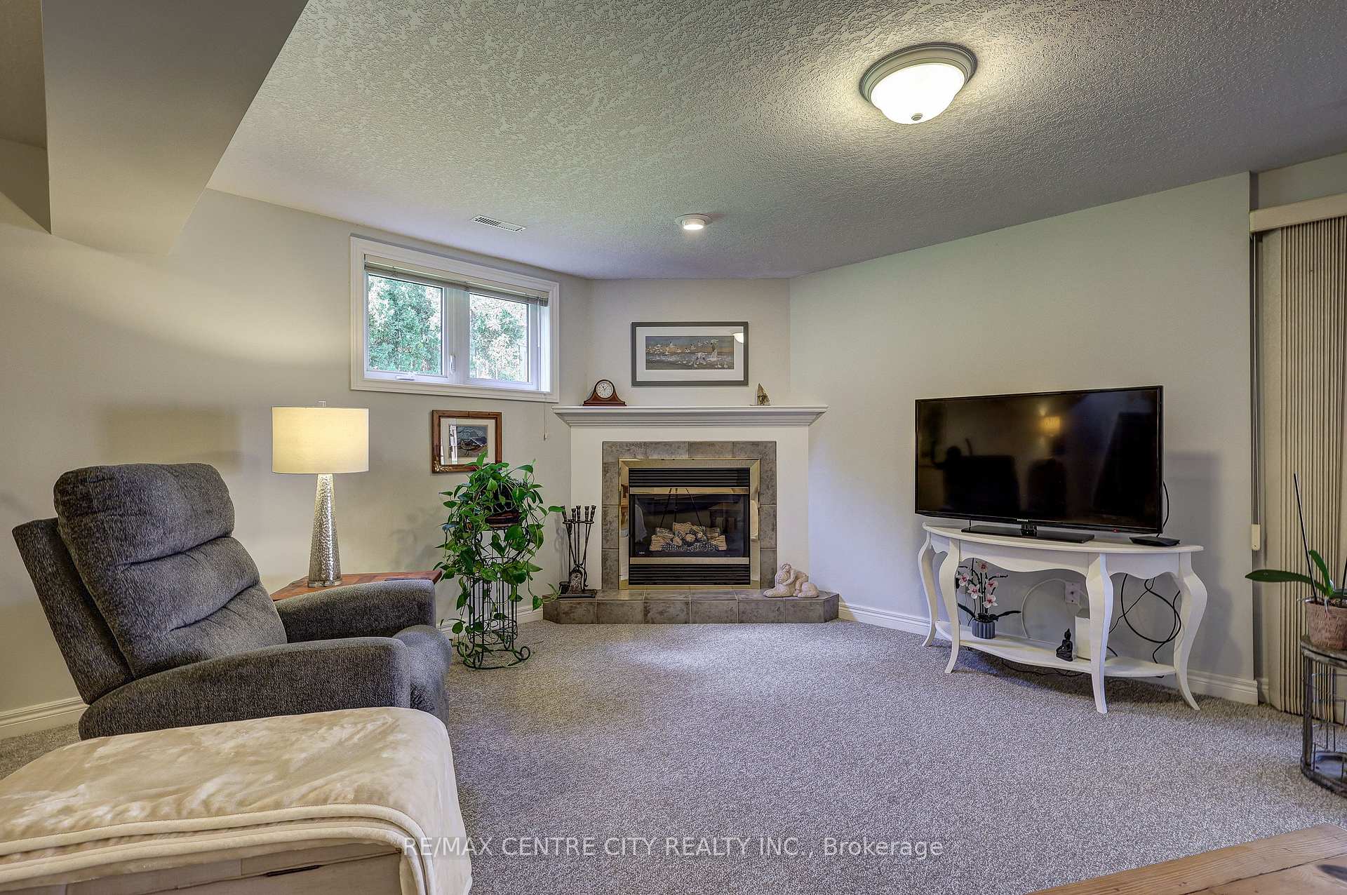 Photo 35 of Unit 8, 20 Windemere Place, St. Thomas — HOMEH