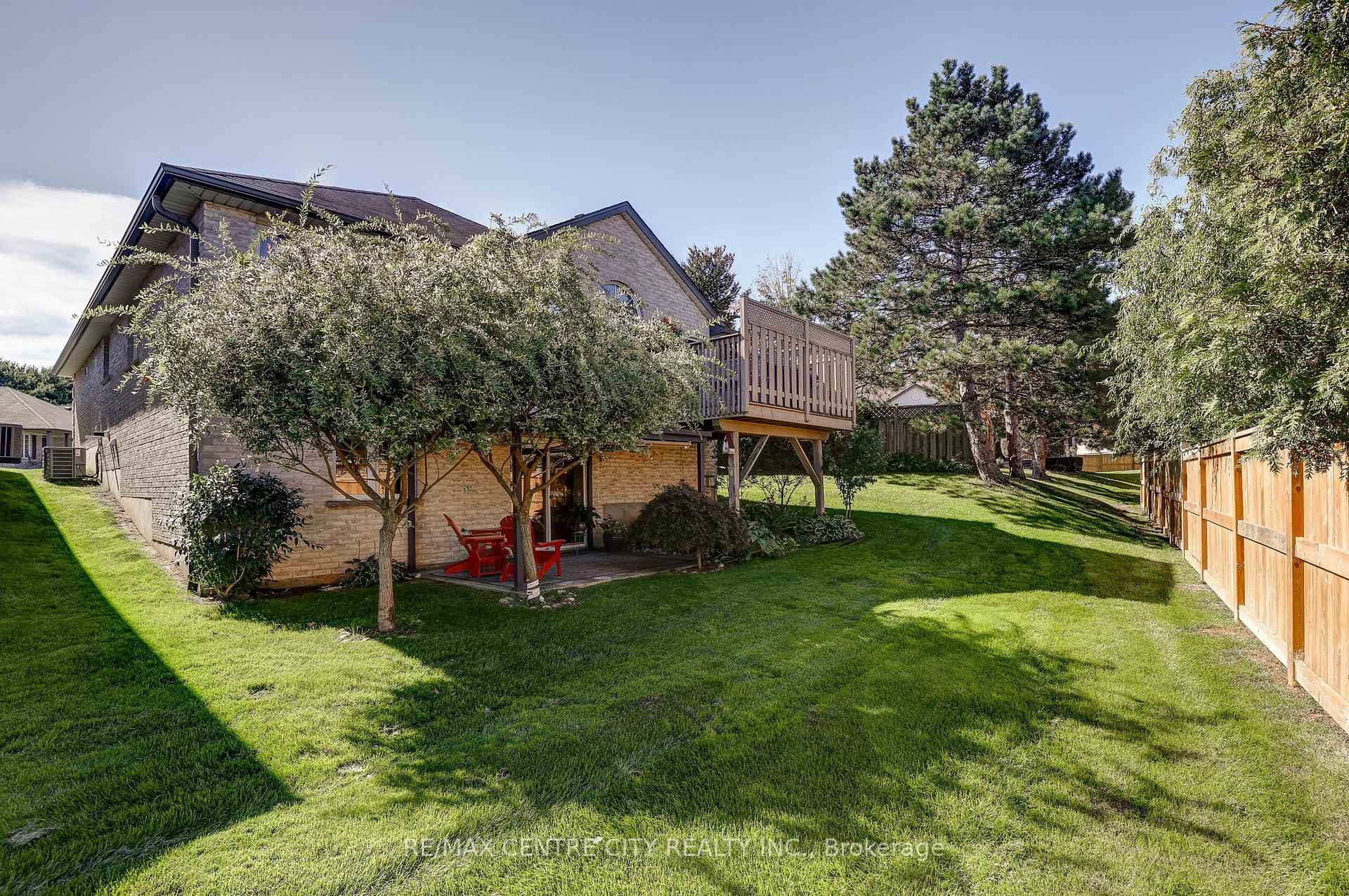 Photo 42 of Unit 8, 20 Windemere Place, St. Thomas — HOMEH