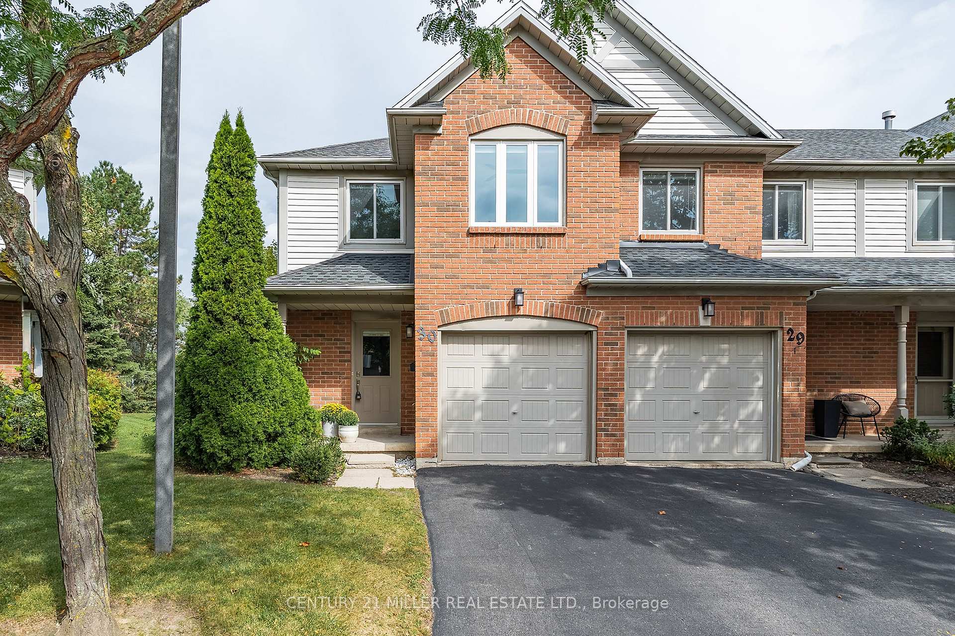 Photo 2 of Unit 30, 2920 Headon Forest Drive, Burlington, Headon — HOMEH