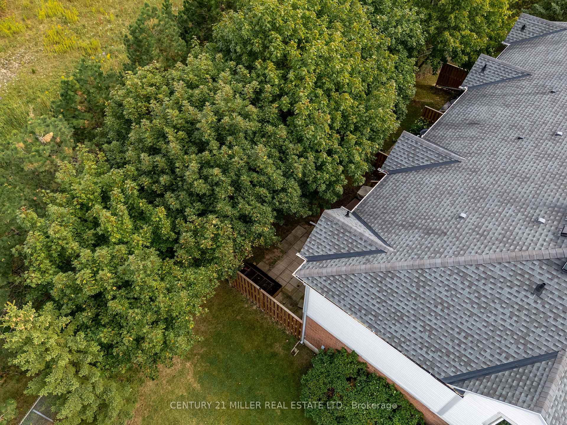 Photo 4 of Unit 30, 2920 Headon Forest Drive, Burlington, Headon — HOMEH