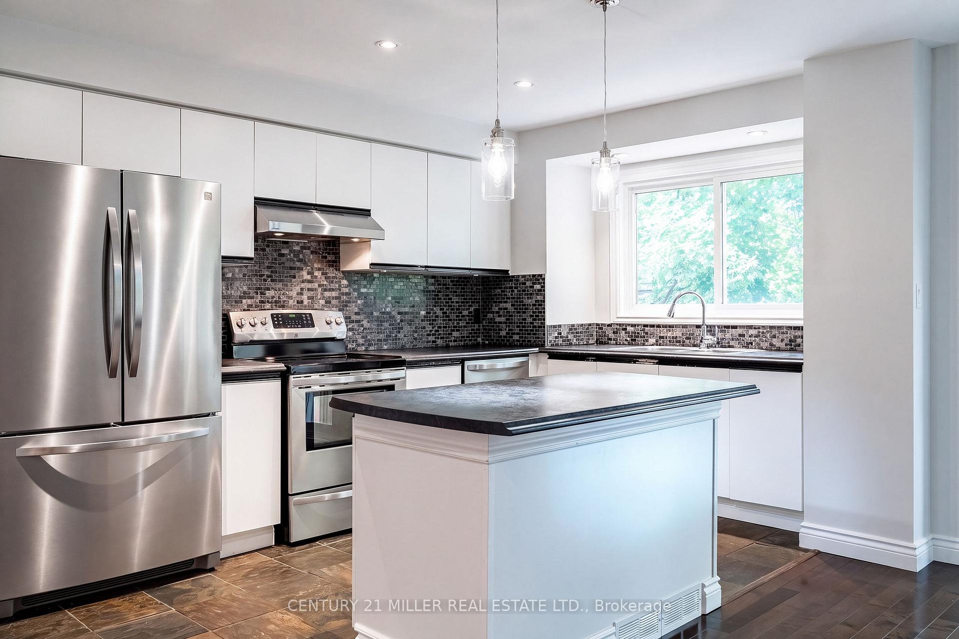 Photo 11 of Unit 30, 2920 Headon Forest Drive, Burlington, Headon — HOMEH