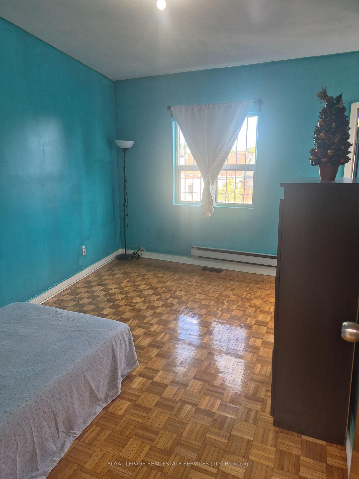 Photo 6 of 1584 Dundas Street W, Toronto, Little Portugal — HOMEH
