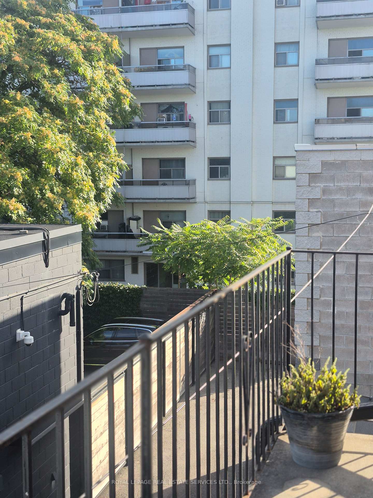 Photo 17 of 1584 Dundas Street W, Toronto, Little Portugal — HOMEH