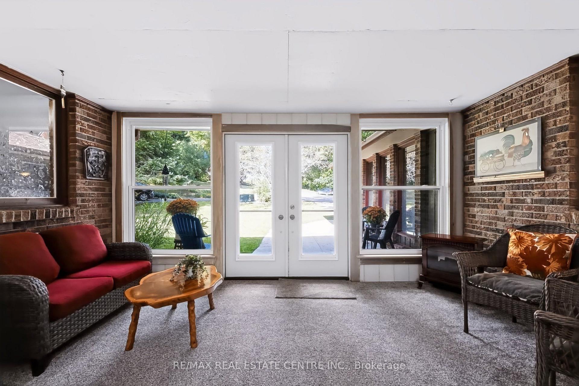 Photo 9 of 80 Glenda Jane Drive, Milton, Campbellville — HOMEH