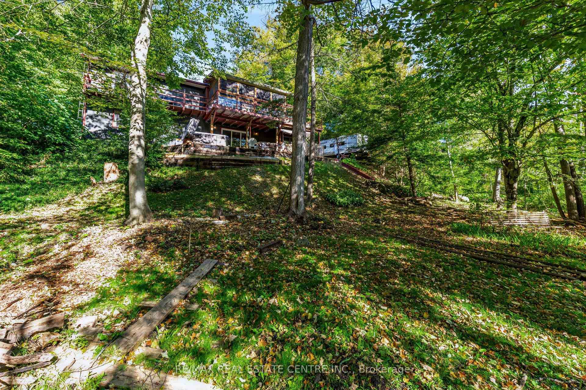 Photo 48 of 80 Glenda Jane Drive, Milton, Campbellville — HOMEH