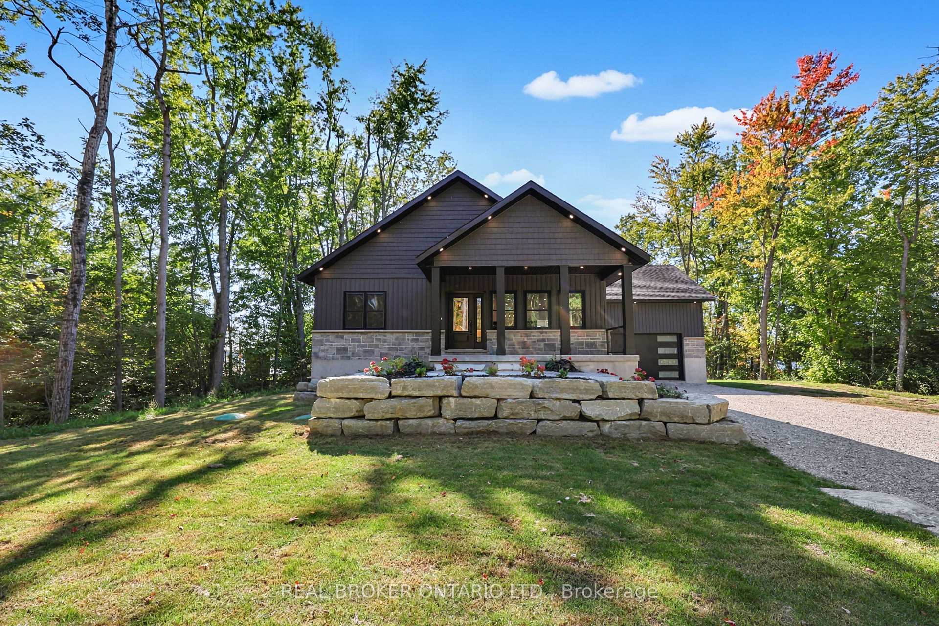 Photo 1 of 35 Young Street, Kawartha Lakes, Dalton — HOMEH