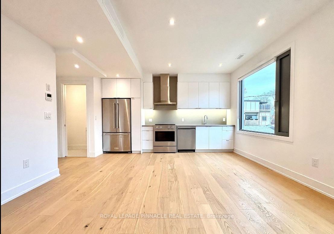 Front of Unit 2, 155 Dovercourt Road