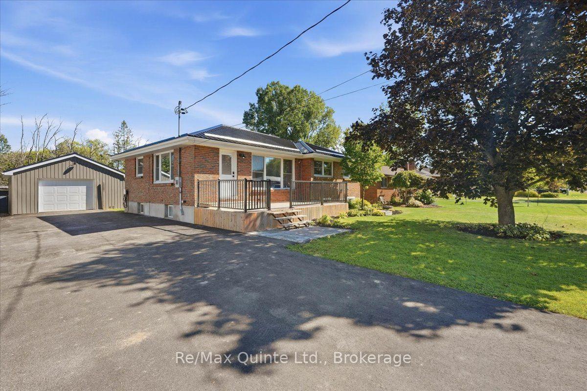 Photo 3 of 70 Ashley Street, Belleville, Thurlow Ward — HOMEH