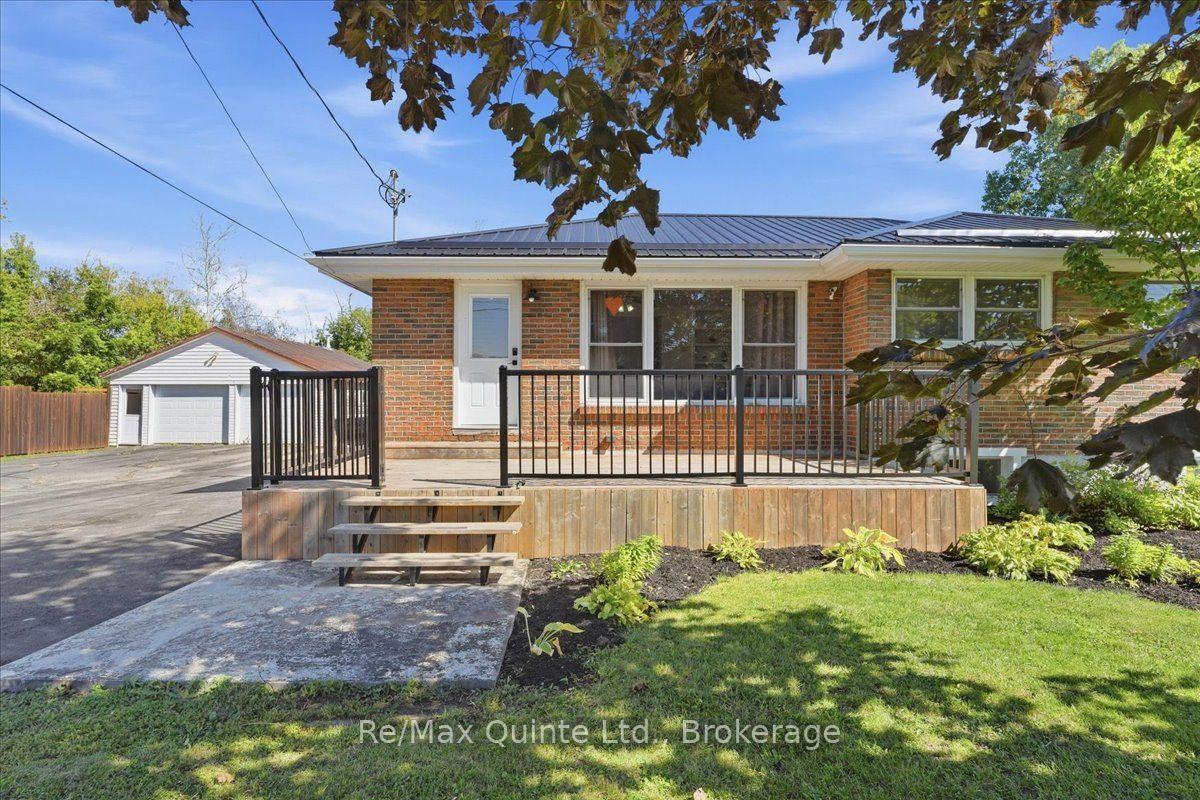 Photo 4 of 70 Ashley Street, Belleville, Thurlow Ward — HOMEH