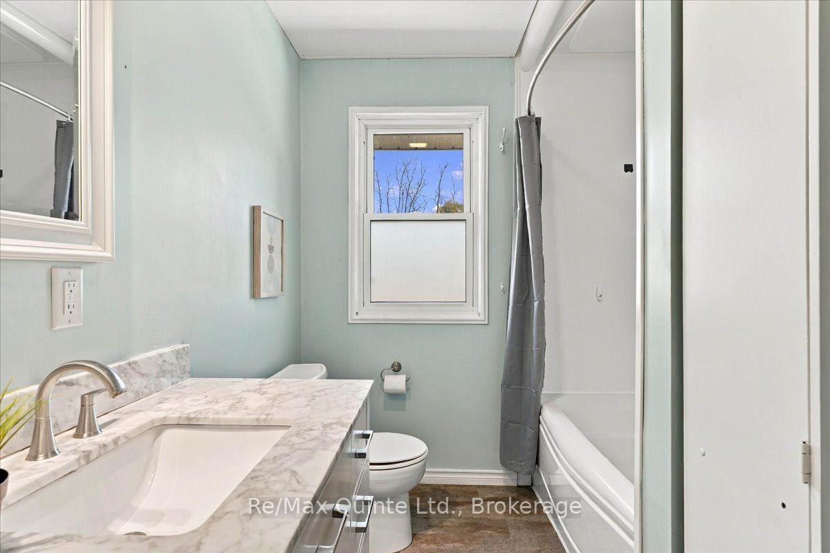 Photo 21 of 70 Ashley Street, Belleville, Thurlow Ward — HOMEH
