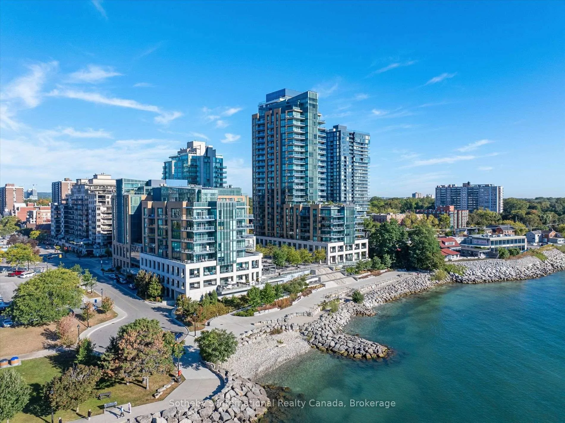 Photo 4 of Unit 508, 2060 Lakeshore Road, Burlington, Brant — HOMEH