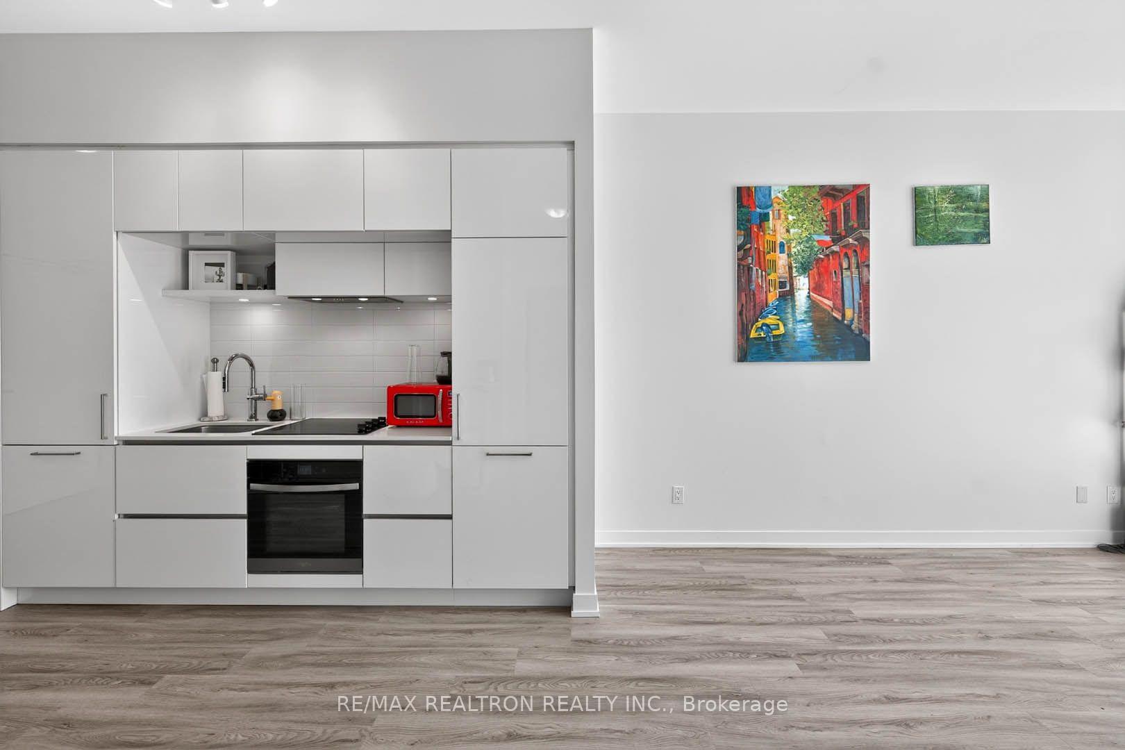 Photo 13 of Unit 115, 6 David Eyer Road, Richmond Hill, Rural Richmond Hill — HOMEH