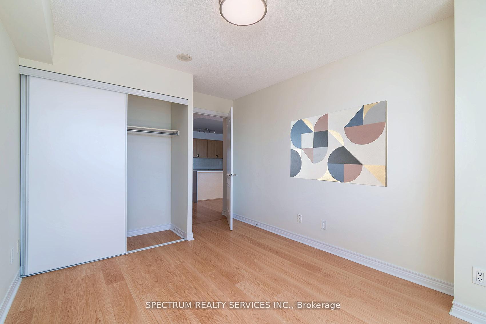 Photo 17 of Unit 904, 15 North Park Road, Vaughan, Beverley Glen — HOMEH