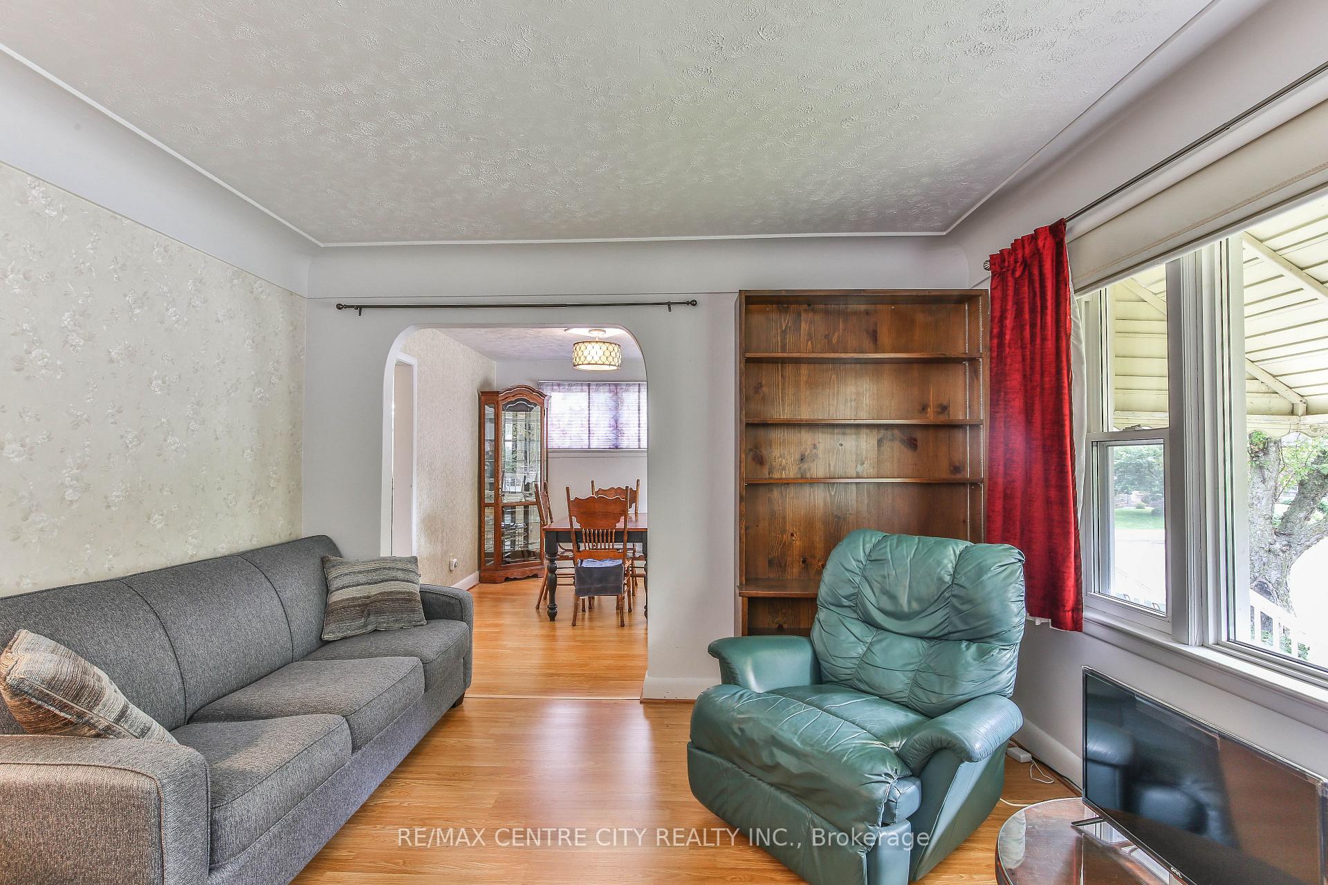 Photo 10 of 10 Concession Street E, Tillsonburg — HOMEH