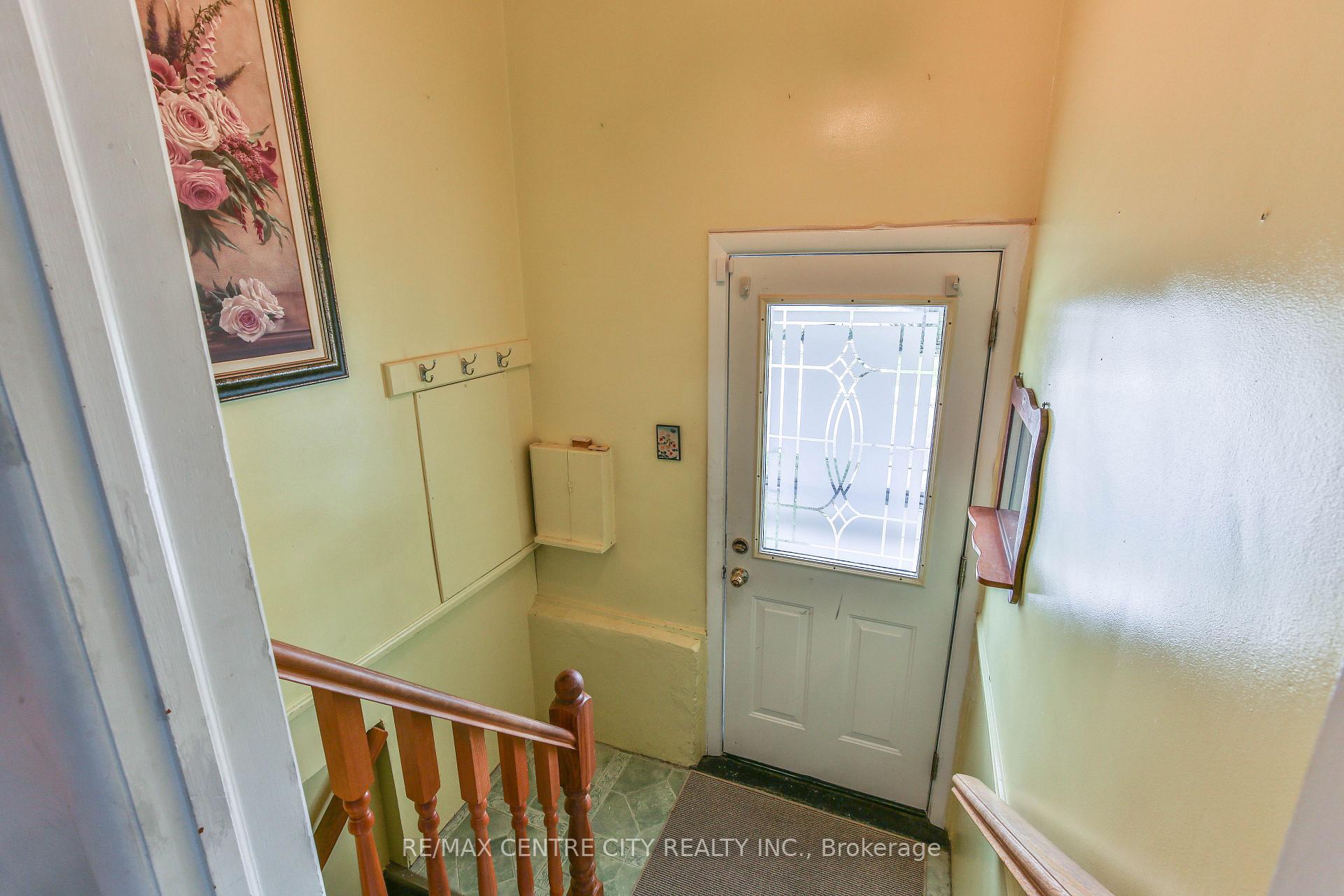 Photo 22 of 10 Concession Street E, Tillsonburg — HOMEH