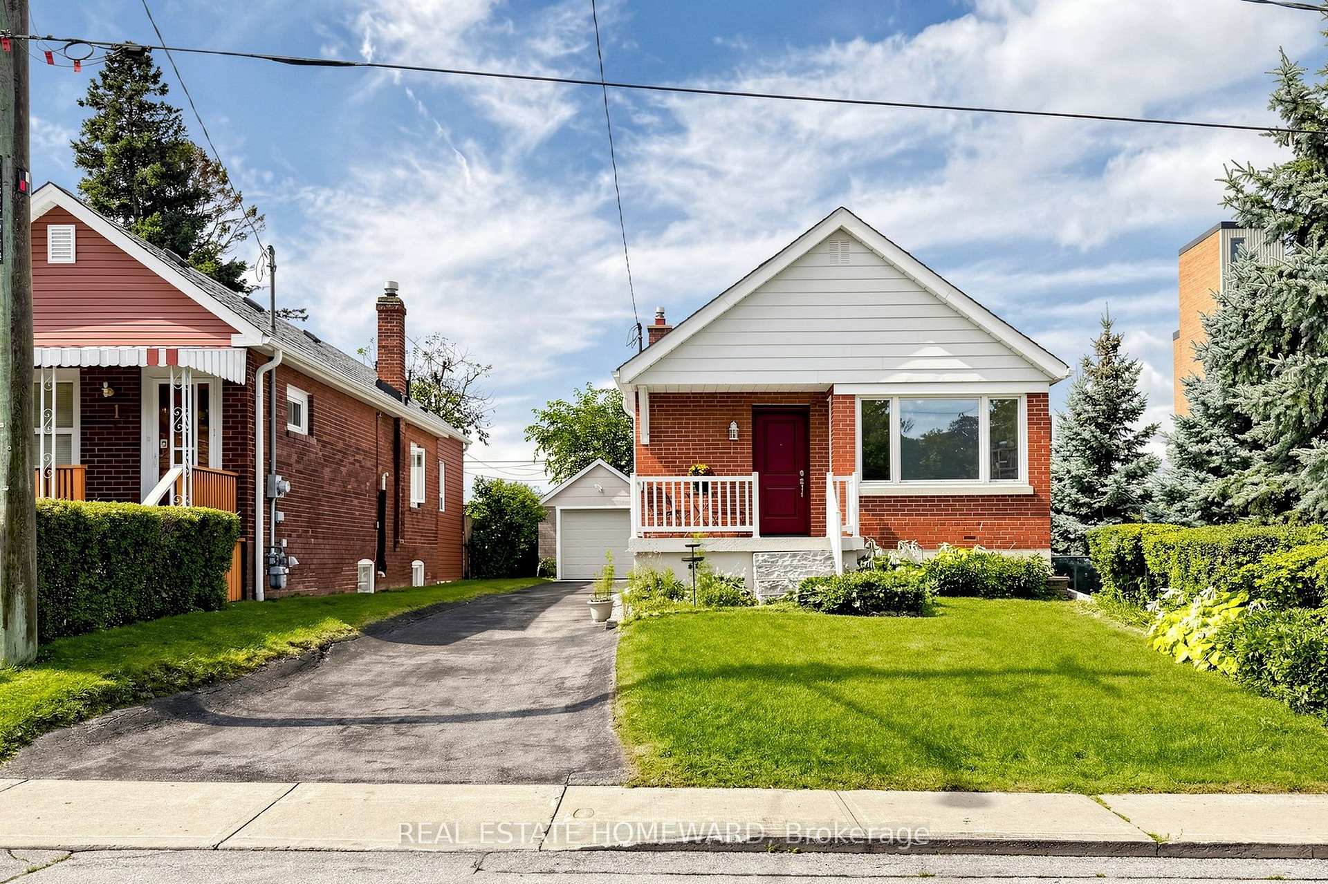 Front of 120 Pitt Avenue