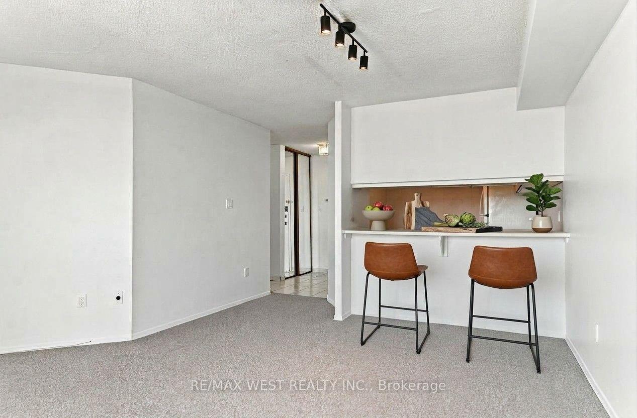 Photo 2 of Unit 2107, 234 Albion Road, Etobicoke, Elms-Old Rexdale — HOMEH