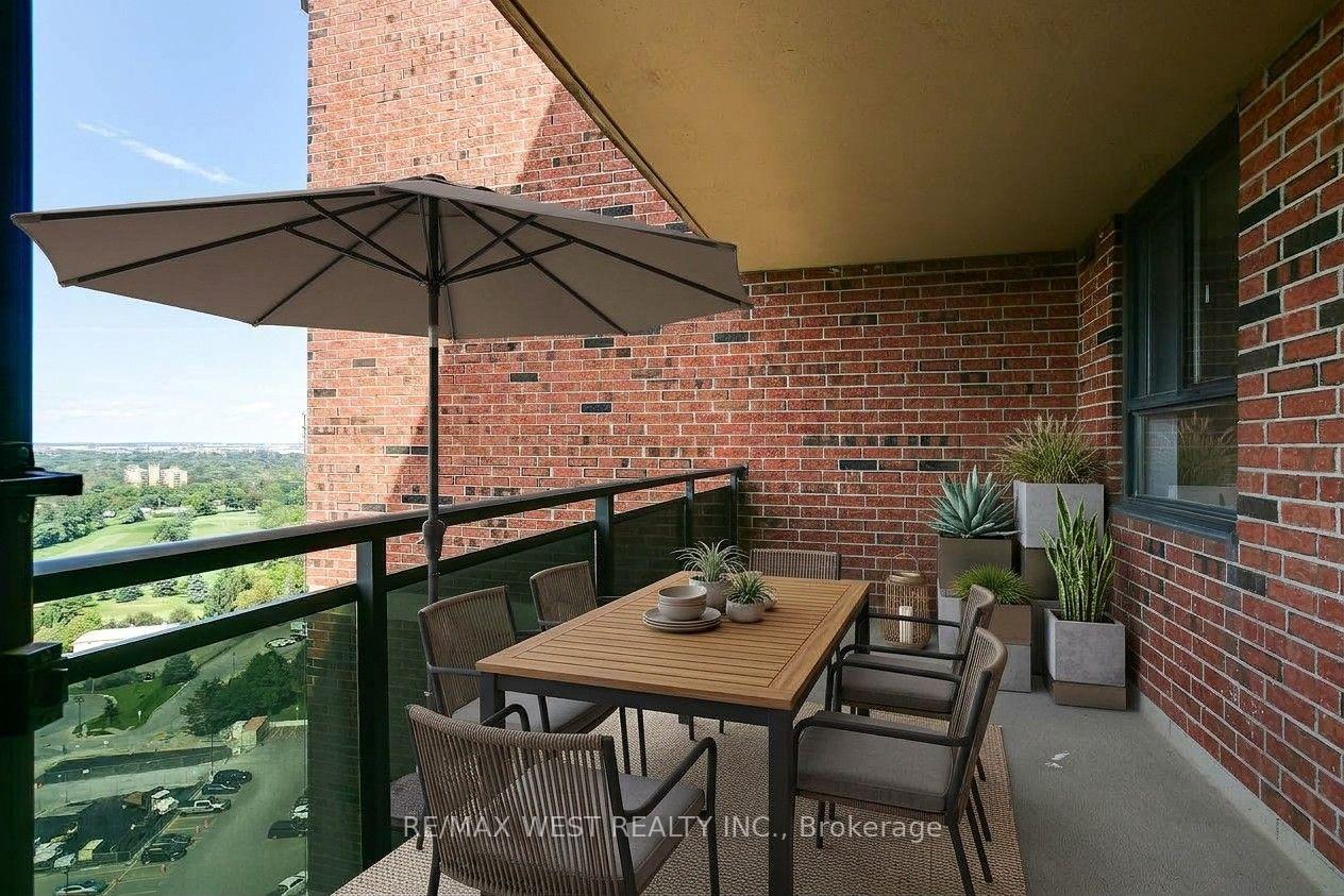 Photo 8 of Unit 2107, 234 Albion Road, Etobicoke, Elms-Old Rexdale — HOMEH