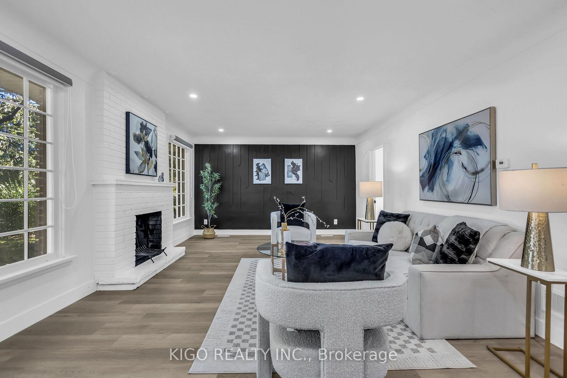 Photo 2 of 467 Base Line Road, London, South G — HOMEH