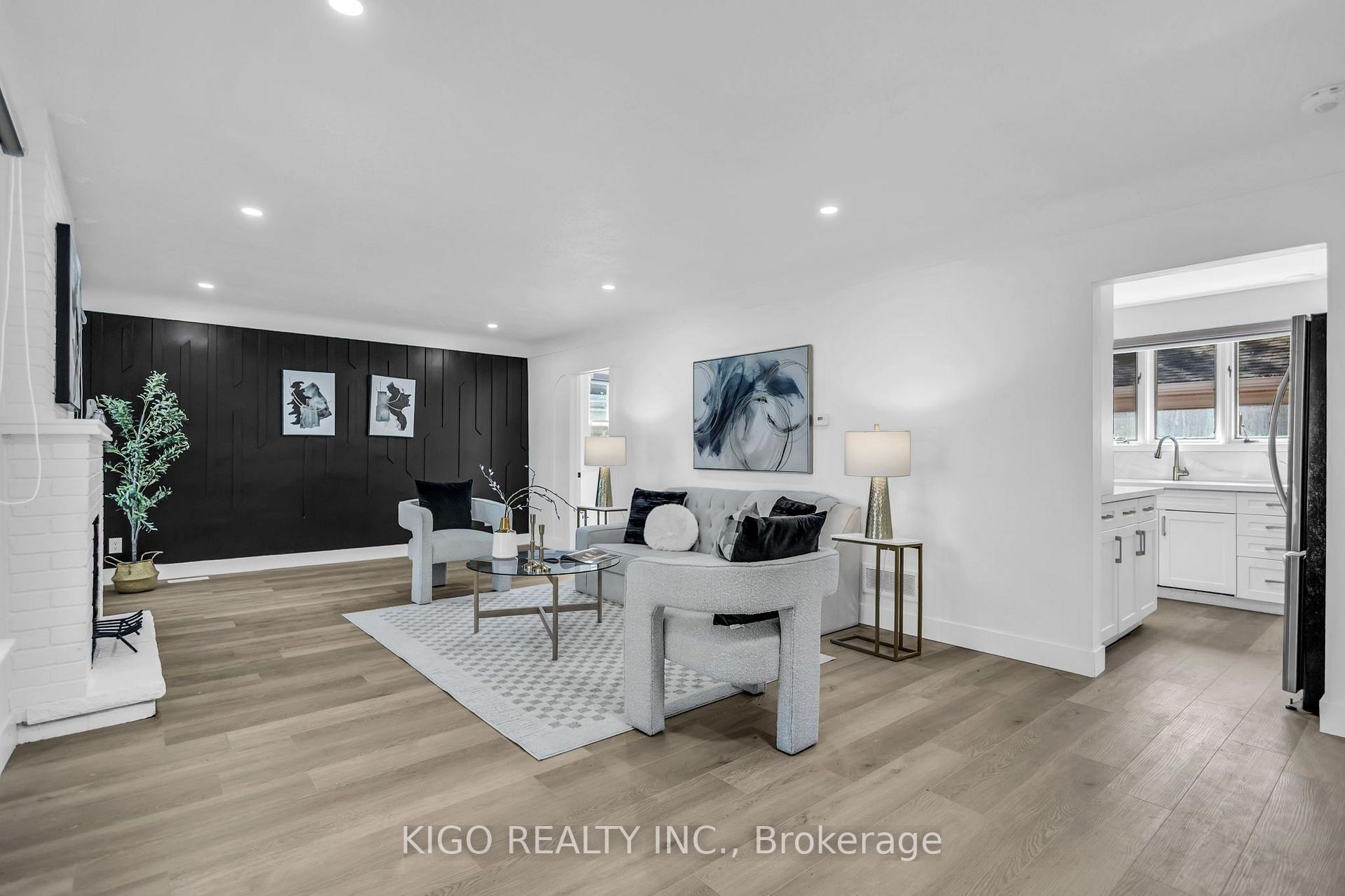 Photo 18 of 467 Base Line Road, London, South G — HOMEH