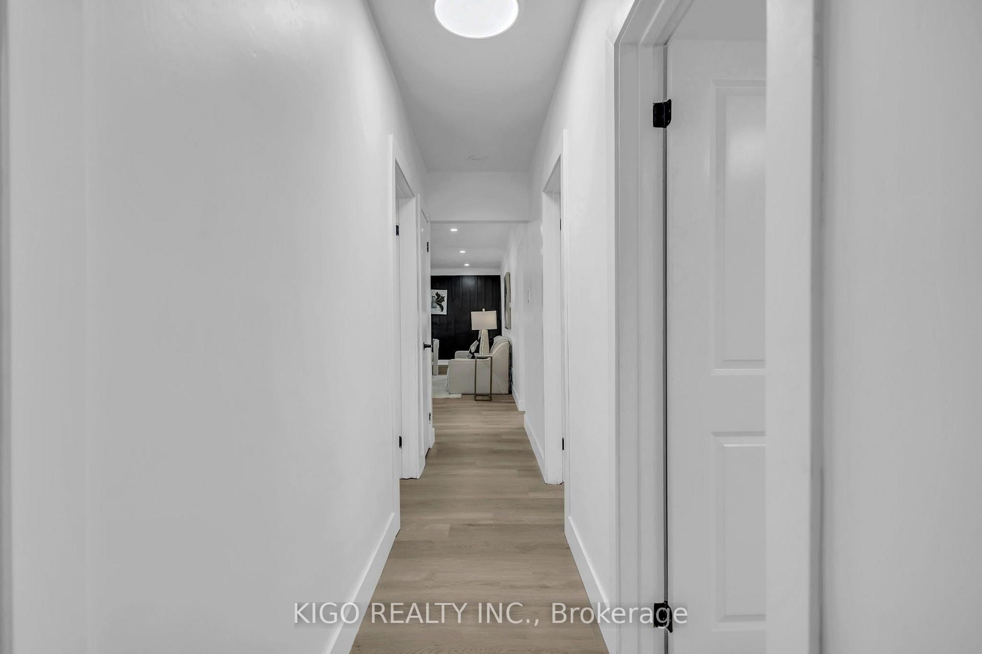 Photo 20 of 467 Base Line Road, London, South G — HOMEH